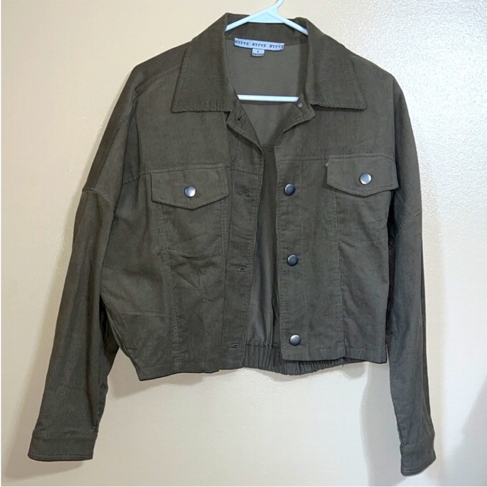 HYFVE Cropped Buttoned Olive Green Bomber Jacket - Large. NWOT